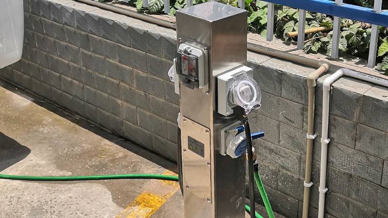 p2 rv power pedestal0